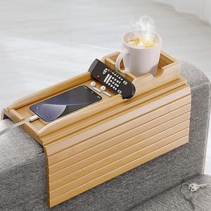 Plateau pliable en bambou pour <span class=keywords><strong>accoudoir</strong></span> de canapé avec porte-gobelet amovible - <span class=keywords><strong>Organisateur</strong></span> universel antidérapant pour canapé pour boissons, collations et téléphones - Product Image 1