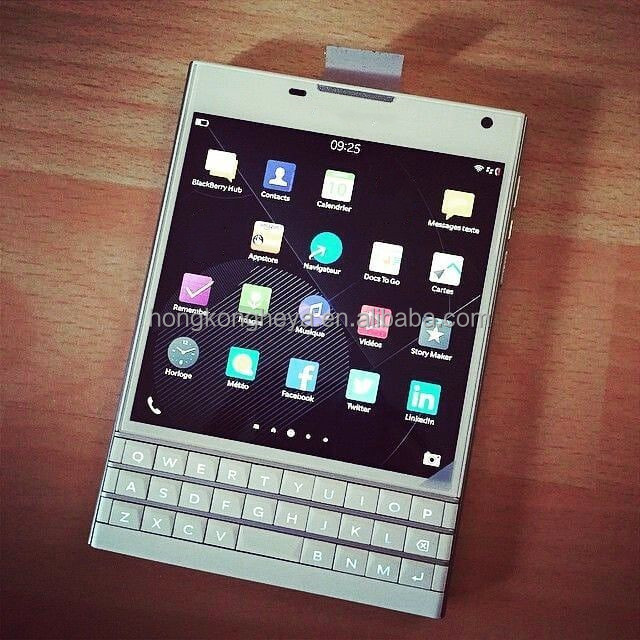 BlackBerry Passport 本体 充電器 イヤホンなし サンワダイレクト本店
