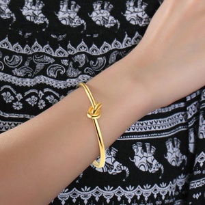 กำไลข้อมือและกำไลเงินแบบมีสายรัดยอดนิยม ชุบทอง สแตนเลสสตีล กำไลข้อมือแบบผูกปมสั่งทำพิเศษ - Product Image 5