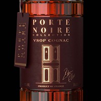 Étiquette de bouteille de vin en cuir de luxe exquise, fabriquée sur mesure en usine, autocollante, avec gaufrage à chaud doré, en PU et ornée de strass