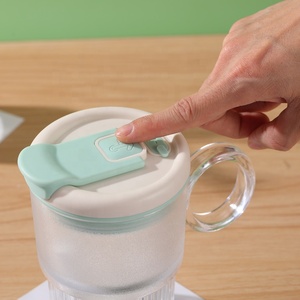 Venta al por mayor <span class=keywords><strong>de</strong></span> <span class=keywords><strong>vasos</strong></span> para beber café, taza mezcladora <span class=keywords><strong>de</strong></span> proteínas, <span class=keywords><strong>vasos</strong></span> para botellas con pajita y tapas - Product Image 3