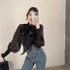 Nova Moda Primavera e Verão, Camisa Elegante com Laço Solto, Estilo Retro com Mangas Bufantes para Mulheres - Product Image 4