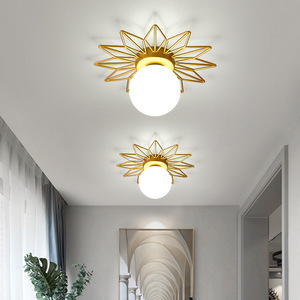 <span class=keywords><strong>Plafonnier</strong></span> LED en <span class=keywords><strong>forme</strong></span> de <span class=keywords><strong>soleil</strong></span> doré de luxe simple et élégant pour couloir, balcon, lumière de plafond dorée pour couloir - Product Image 6