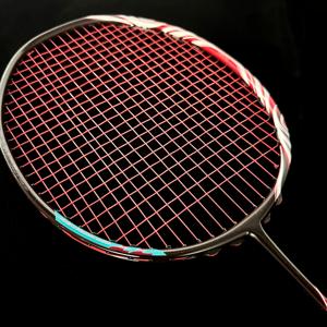 Yy Thương hiệu vợt sợi carbon cầu lông vợt với hấp thụ sốc cho thoải mái cuối cùng - Product Image 1