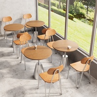 Ensemble table basse et chaises de style minimaliste italien, disponible pour la personnalisation de la taille et de la couleur de la table.