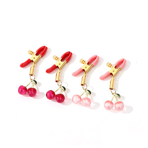 Jolies pinces à tétons en métal cerise roses, portables, pour le flirt et la domination passionnée, usage adulte - Product Image 1