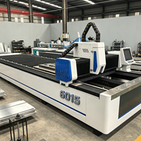 Machine de découpe laser à fibre industrielle avec table de travail DLC 6015 pour le traitement de divers matériaux en tôle