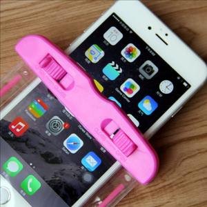 ซองกันน้ำสำหรับโทรศัพท์มือถือแบบใส ใช้ได้กับ iPhone และ Samsung  หน้าจอสัมผัสได้  วัสดุ PVC  แบบเรืองแสง - Product Image 2