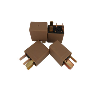 Relé Automotriz Yu Zhou 12V 35A 95220-2S000 para Reparación y Reemplazo de Automóviles - Product Image 3