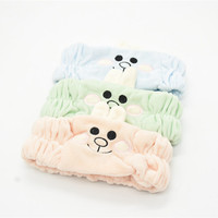 Bandeau élégant et mignon en forme de lapin de dessin animé, personnalisé en velours, bandeau amusant pour spa, bandeau élégant en polaire corail pour le lavage du visage, fabrication OEM professionnelle
