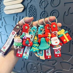 Vente en gros de porte-clés de Noël en PVC 3D, motifs de festival de Noël, bonhomme de neige, arbre de Noël, cadeaux, Père Noël, renne - Product Image 2