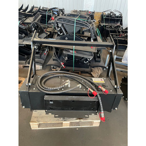 Affidabile Trinciatrice per Vegetazione da 40 Pollici con Bulloni di Resistenza Grado 12.9, Protezione Antispruzzo e Catene CE per Skid Steer - Product Image 2