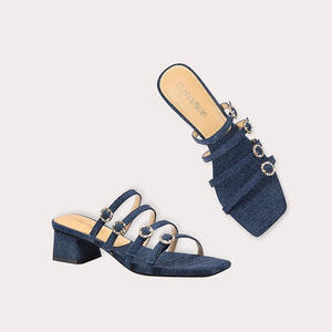 Sandales à talons hauts pour femmes Lily Wei, style européen et effilé, bout carré ouvert, talons kitten, bride à boucle - Product Image 2