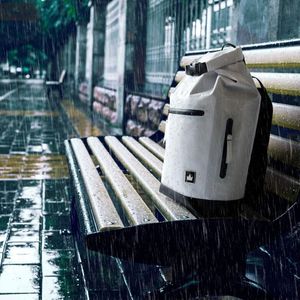 고품질 방수 백팩 남녀공용 야외 캐주얼 스포츠 여행 등산 하이킹 OEM/ODM 방수 배낭 20L - Product Image 4