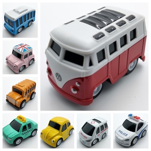 Portachiavi Creativi a Forma di Auto: Miniatura di Scuolabus, <span class=keywords><strong>Autobus</strong></span> Urbano, Taxi, Ambulanza, Auto della Polizia, Modellini <span class=keywords><strong>Giocattolo</strong></span> - Product Image 3