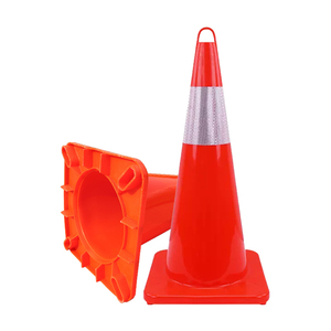 Cône de signalisation routière en PVC robuste de 700 mm, cône de sécurité routière en plastique orange avec col réfléchissant pour barrière d'avertissement de circulation municipale - Product Image 6