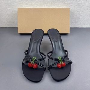 รองเท้าส้นสูงสีดำประดับโบว์แบบสวม สไตล์แฟชั่น คิตเทน สลิงแบ็ค สำหรับผู้หญิง - Product Image 1