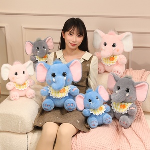 Jouets en peluche doux et mignons au design moderne, très vendus, rembourrés en coton PP super doux, poupées d'éléphant pour bébé avec bavoir - Product Image 5