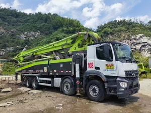 Pompe à béton montée sur camion Zoomlion ZLJ5441THBBE d'occasion, portée horizontale 56m, transport vertical 51m, 180m/h, norme Euro 5, haute performance - Product Image 2