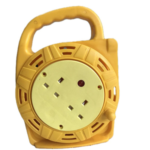 Type UK 2 voies cordon d'alimentation d'extension <span class=keywords><strong>enrouleur</strong></span> <span class=keywords><strong>de</strong></span> câble avec mise à la <span class=keywords><strong>terre</strong></span> 220V-250V - Product Image 1