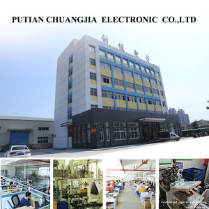 ساعة منبه رقمية ذكية تعمل بالبطارية مع شاشة LCD وإضاءة ليلية وعرض 12/24 ساعة ووظيفة غفوة وعرض درجة الحرارة والتقويم لديكور غرفة النوم والمنزل - Product Image 6