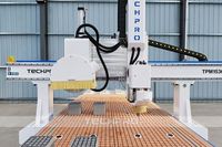 Routeur CNC 4 axes pour le travail du bois avec lame de scie ATC et tête pivotante de 0 à 180 degrés pour gravure et découpe 3D