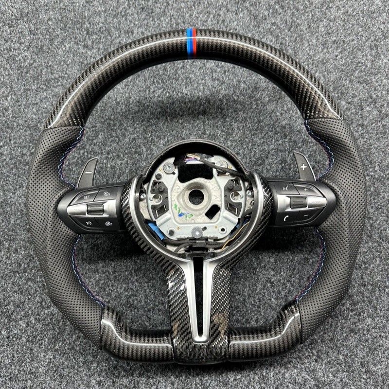 Volant en fibre de carbone