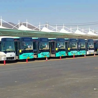 Vente chaude Structure de membrane tendue personnalisée en PTFE PVDF Abri de stationnement pour bus en extérieur