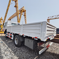 Vente directe d'usine chinoise Sinotruk Howo, camion de fret diesel neuf et d'occasion 300 ch 4x2 4x4 à vendre
