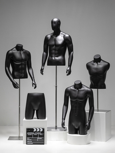 Manichino Maschile Mezzo Busto in Fibra di Vetro per Esposizione di Abbigliamento in Negozio e Vetrina - Product Image 2