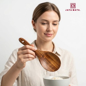 Cuchara de Arroz de Madera Natural Jaya Mata JM539 de 18.5cm, Paleta para Servir Antiarañazos, Solo Lavar a Mano, para Uso en el Hogar, Cocina, Restaurante y Hotel - Product Image 1