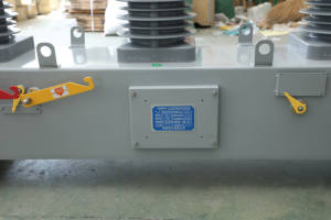 Orta ve yüksek voltajlı havai güç ızgaraları için ZW32 yüksek voltajlı <span class=keywords><strong>33KV</strong></span> vakum devre kesici - Product Image 6