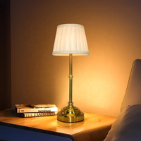 Lampe de bureau rétro à piles petite lampe de table rechargeable pour l'étude réglage de la température de couleur lampes de lecture de bureau d'étude d'hôtel