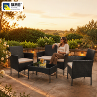 Ensemble de patio en rotin noir 4 pièces, meubles d'extérieur en rotin avec deux fauteuils, un canapé et une table basse