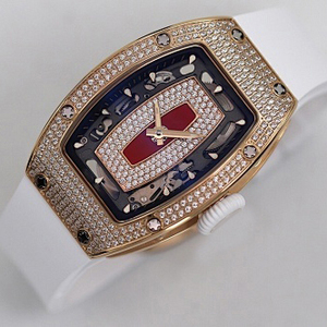 Montre Premium Couture Barrel avec accent en onyx rouge et diamants, réserve de marche de 50 heures, idéale pour les déjeuners d'affaires et les soirées VIP - Product Image 2