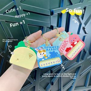 Llaveros creativos de mini piano al por mayor, juguetes musicales educativos luminosos, colgantes para bolsos y regalos - Product Image 5