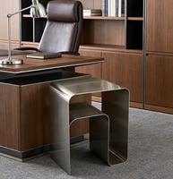 Table d'appoint moderne en métal, table basse en acier inoxydable, design courbé monobloc, carré arrondi pour salon, chambre, bureau