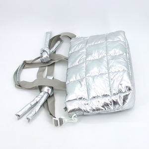 KS Bolso <span class=keywords><strong>de</strong></span> compras <span class=keywords><strong>de</strong></span> nailon acolchado <span class=keywords><strong>de</strong></span> lujo extra grande para mujer, bolso <span class=keywords><strong>de</strong></span> hombro largo hinchado, cierre abierto, logotipo personalizado <span class=keywords><strong>de</strong></span> algodón para regalos - Product Image 2