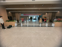 Système de détection RFID UHF pour mobilier de bibliothèque, portique d'alarme antivol avec analyse alimentée par l'intelligence artificielle