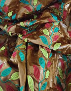 Bazin Brodé Africain de Haute Qualité avec <span class=keywords><strong>Blouse</strong></span> et Voiles, Vente en Gros à Dubaï, Dentelle Jacquard Noire - Product Image 2