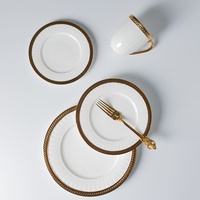 Vaisselle en porcelaine fine P&T Royal avec bordure dorée électro-plaquée, assiette de restaurant pour dîner élégant, pour banquet, hôtel, vente en gros