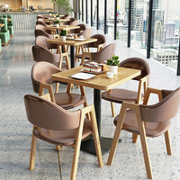Ensemble de table en bois personnalisable avec 4 chaises de salle à manger pour restaurant, café, ou boutique de jus - Modèle CY186