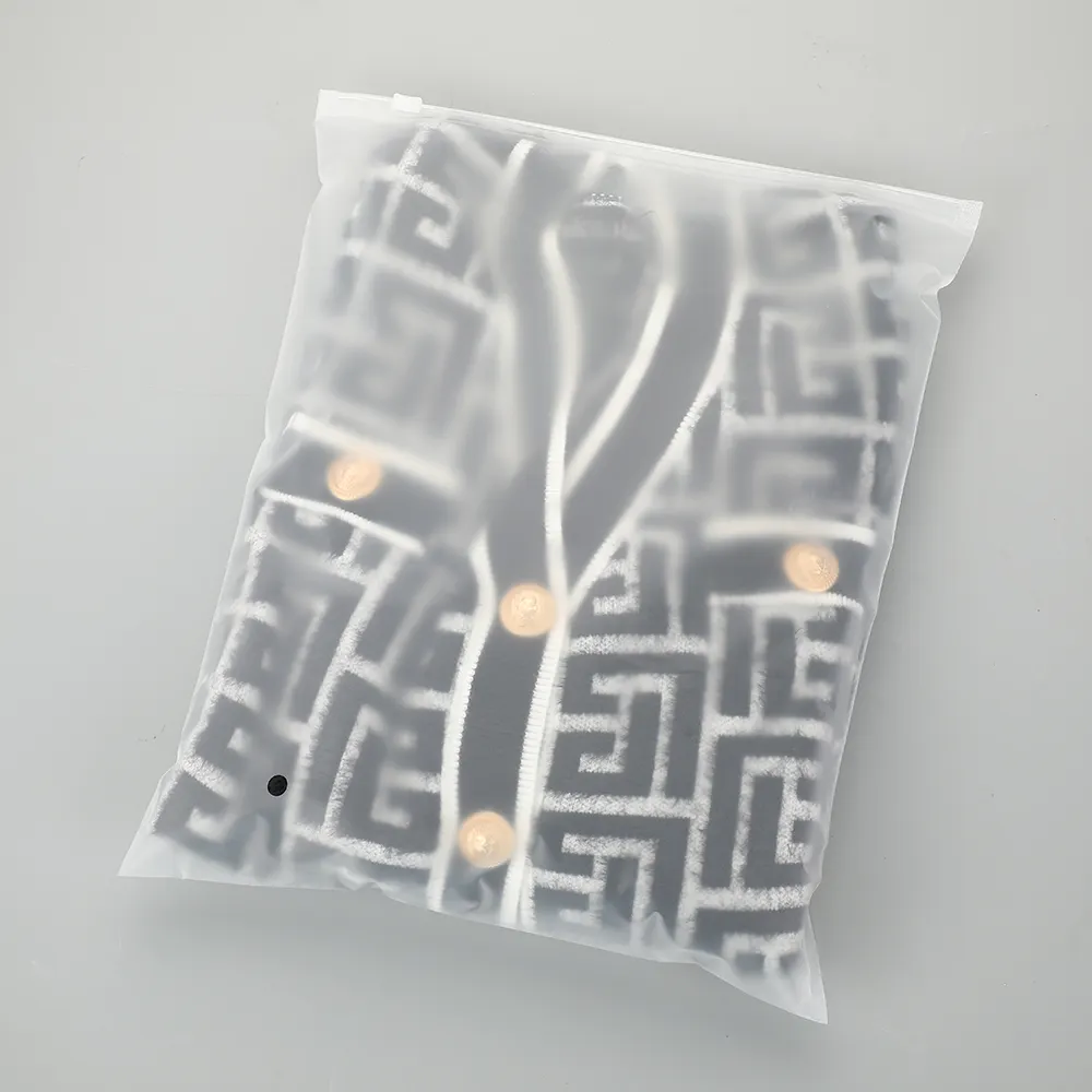 Impresión personalizada mate/esmerilado embalaje bolsas de plástico biodegradable con cremallera camiseta traje de baño Zip Lock bolsas de ropa con logotipo
