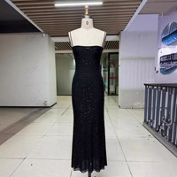 Robe de soirée d'hiver noire à strass, luxueuse et haut de gamme, longue et sexy, qui flattera la silhouette, idéale pour les banquets et les anniversaires