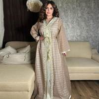 Tenue pour femmes musulmanes, brodée, avec strass thermocollants, ensemble deux pièces tendance saoudienne, avec ceinture