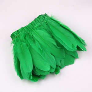 Plumes de <span class=keywords><strong>carnaval</strong></span> en plumes de canard blanc teintes de différentes couleurs, modèle SHC 42001, 15-20 cm, pour la vente en gros - Product Image 4