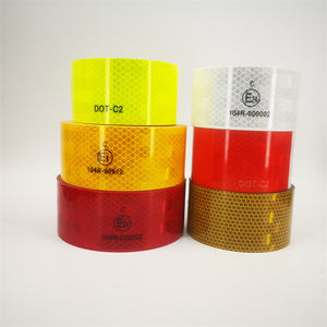 Fabrieksprijs 1 Inch Zwart Retro 100Mm Stick-On Reflecterende Tape Hoge Zichtbaarheid Licht Prisma Bedrukbare Huisdierklevende Acryl Pc - Product Image 4