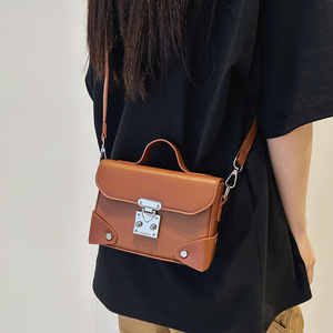 Sac à bandoulière unisexe en cuir PU de haute qualité, sac à main noir de créateur, sac boîte à cadre, sac à bandoulière croisé - Product Image 2
