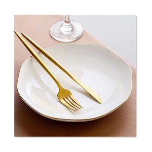 <span class=keywords><strong>Bone</strong></span> China Home Hotel Table Setting Ceramics Plato de cena de forma diferente Plato de encaje dorado Plato de comida occidental - Product Image 1