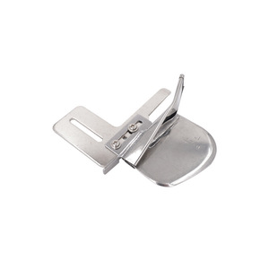 Outil de pliage de bords A4 pour machine à coudre plate à une aiguille, avec tube de bordure évasé et pointe de surjet 121 - Product Image 4